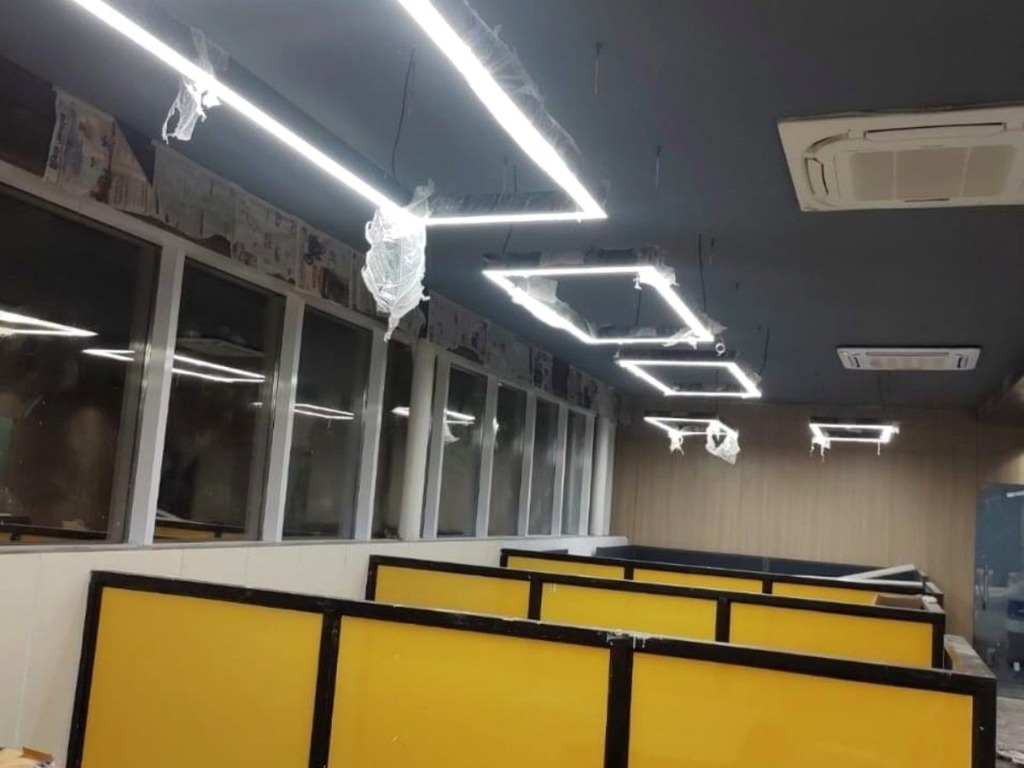 Gurugram Corporate Office — Modern Turnkey Workspace Detail 2